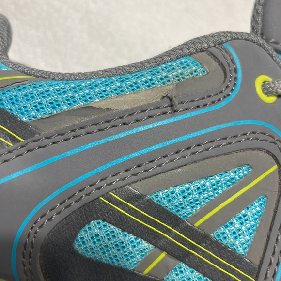 Cabelas XPG Goretex Blue Gray Outdoor Hiking Shoes Vibram Soles Womens size 7 - Picture 9 of 12